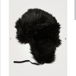 NWT! House of Fluff oversized faux fur Hat